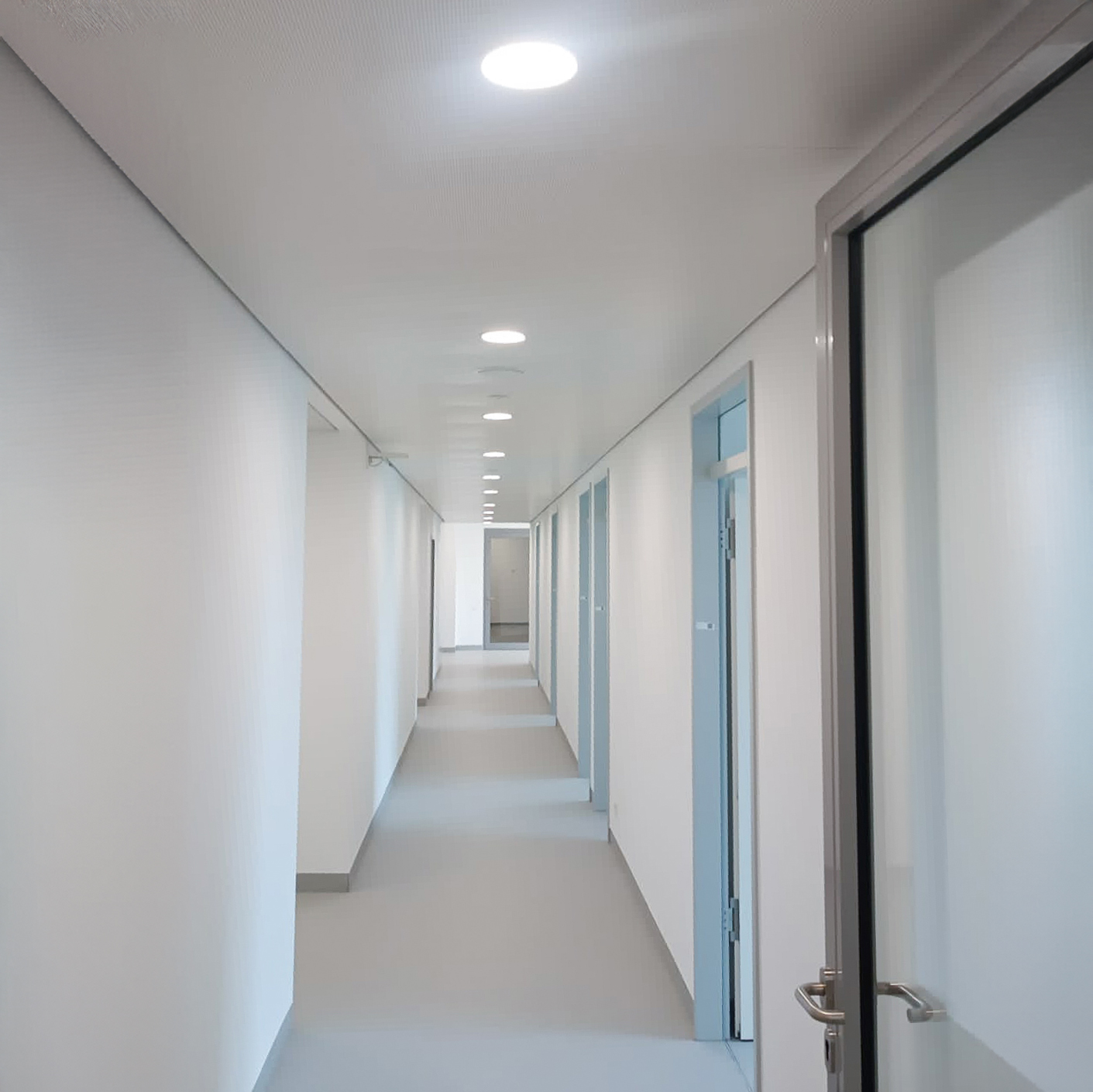 trockenbau-muenchen-spachteln-gebaeude-decke-gipskarton-bayern-unterschleissheim-interior-bau-bauen